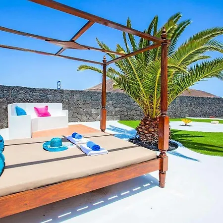 Villa Sara's Playa Blanca