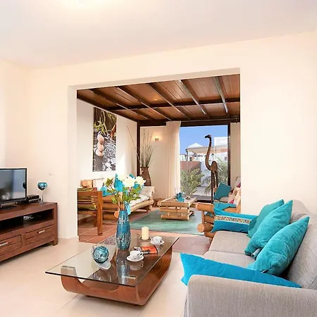 Sara's Villa Playa Blanca